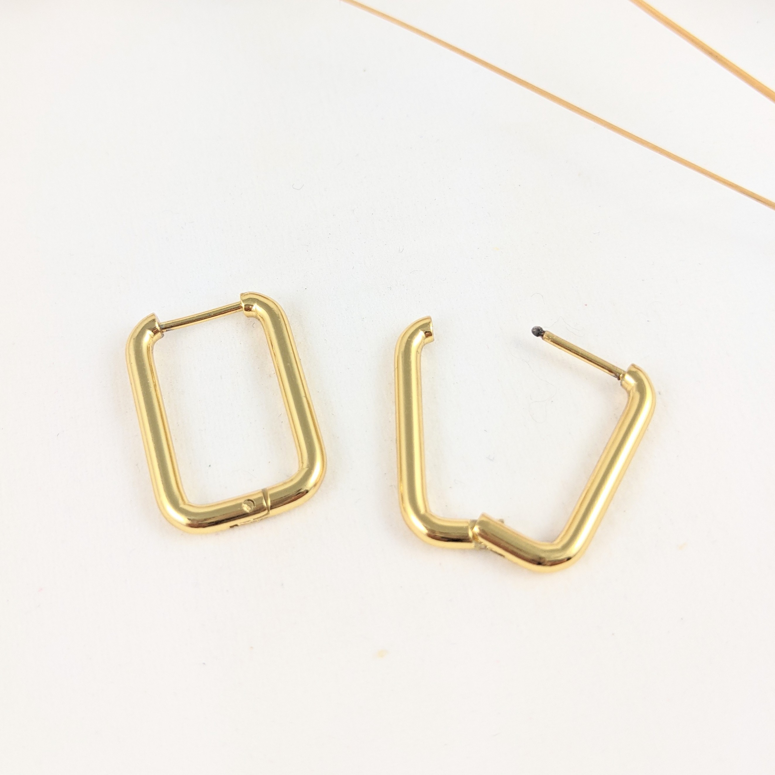 GEOMÉ Edge gold 