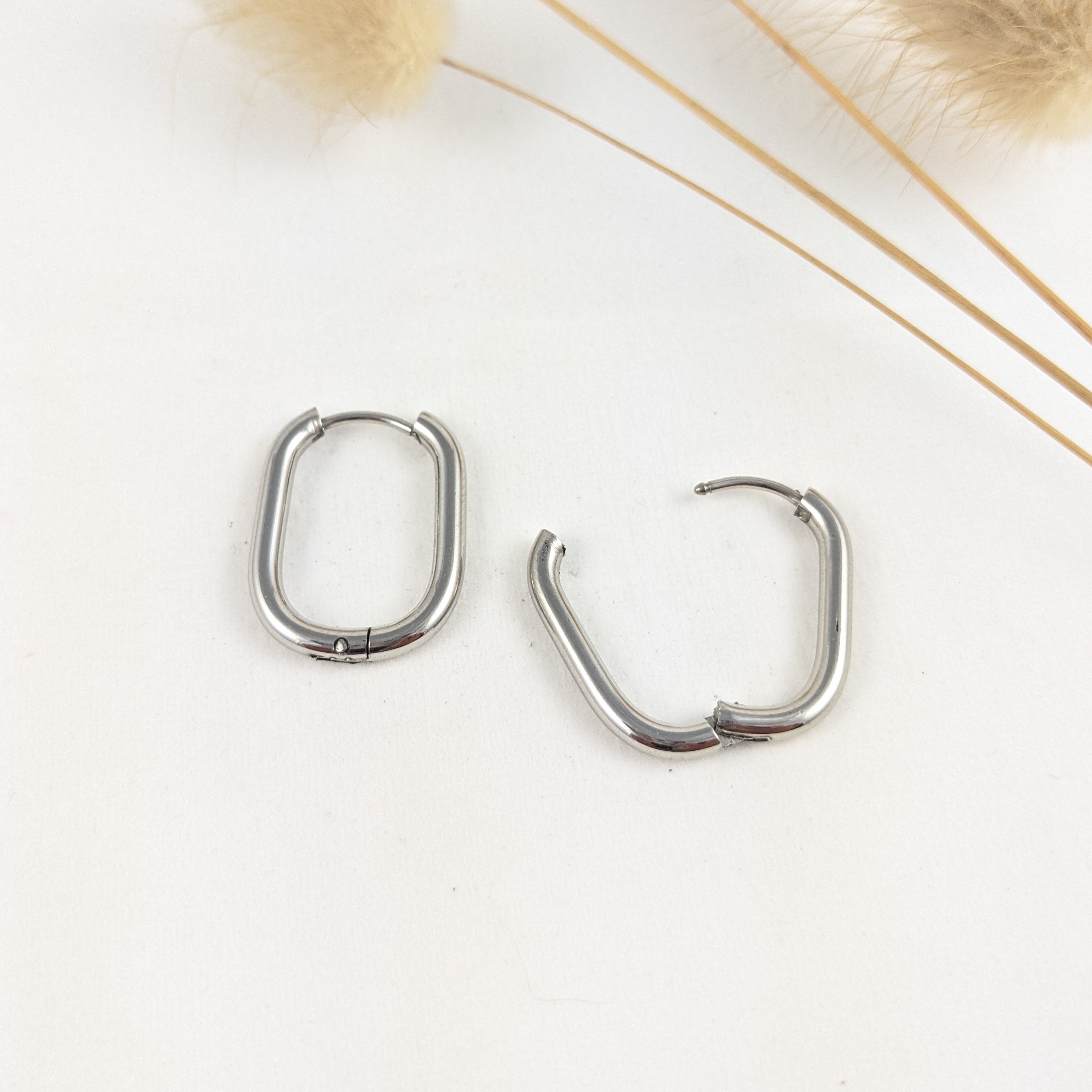 GEOMÉ oval silver