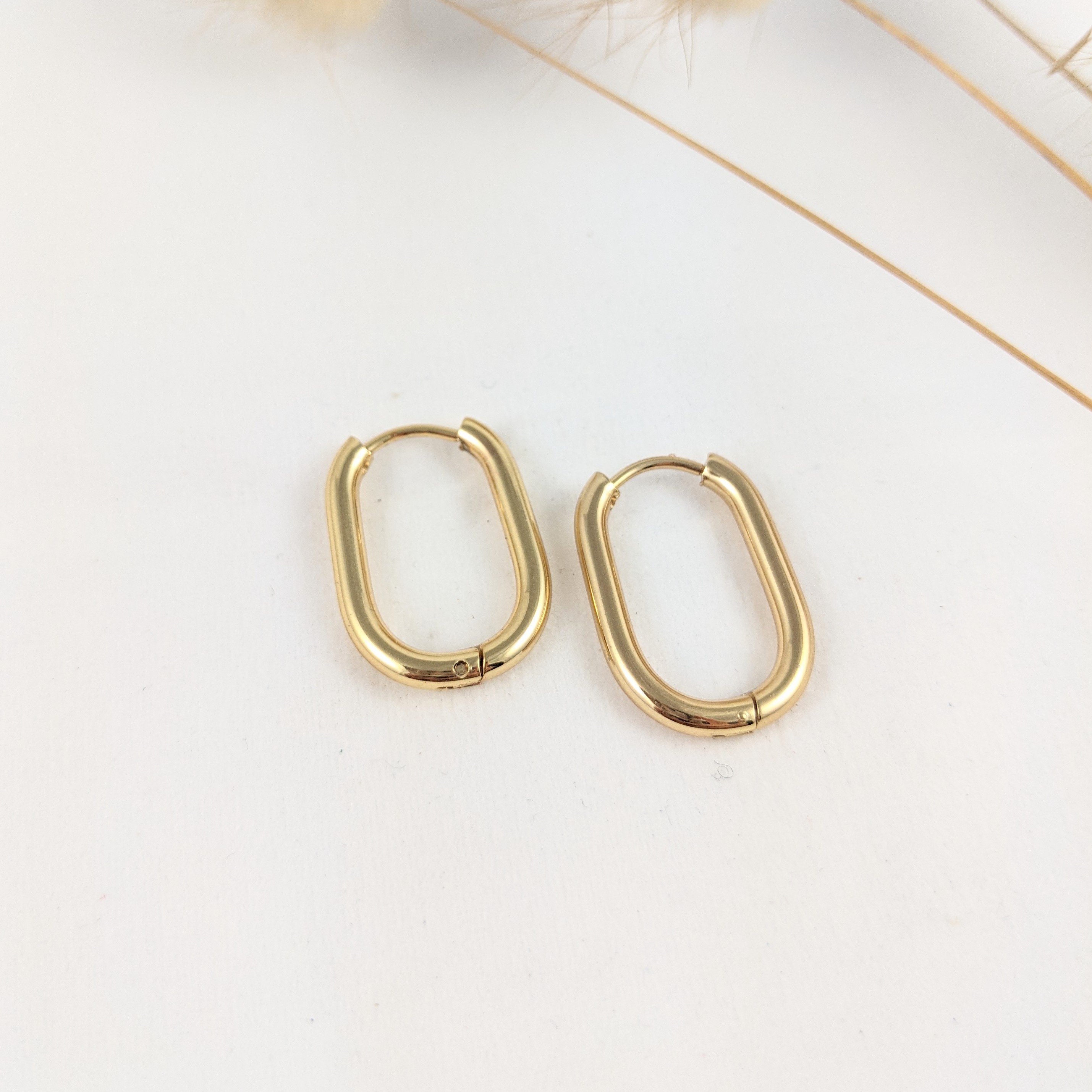 GEOMÉ oval gold