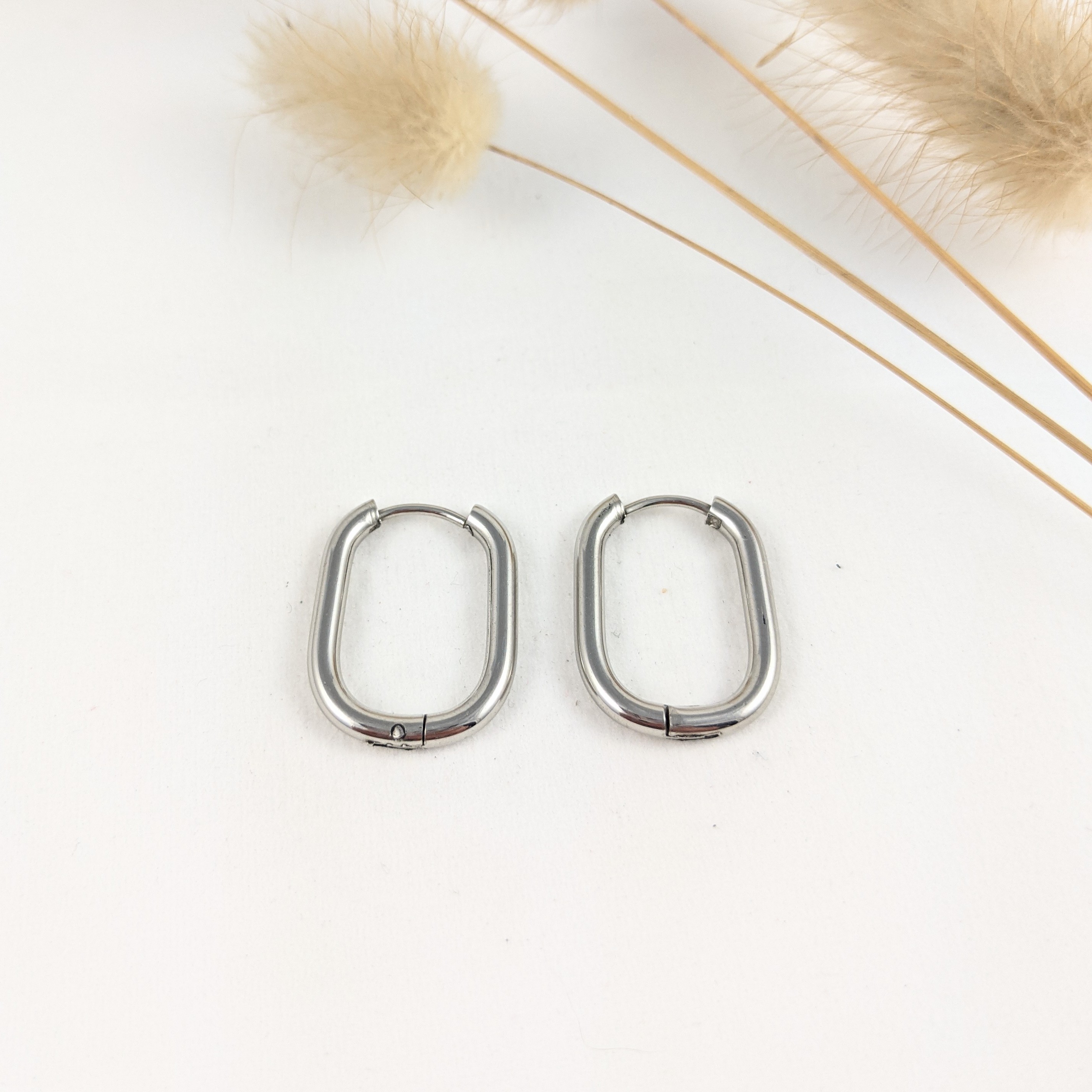GEOMÉ oval silver