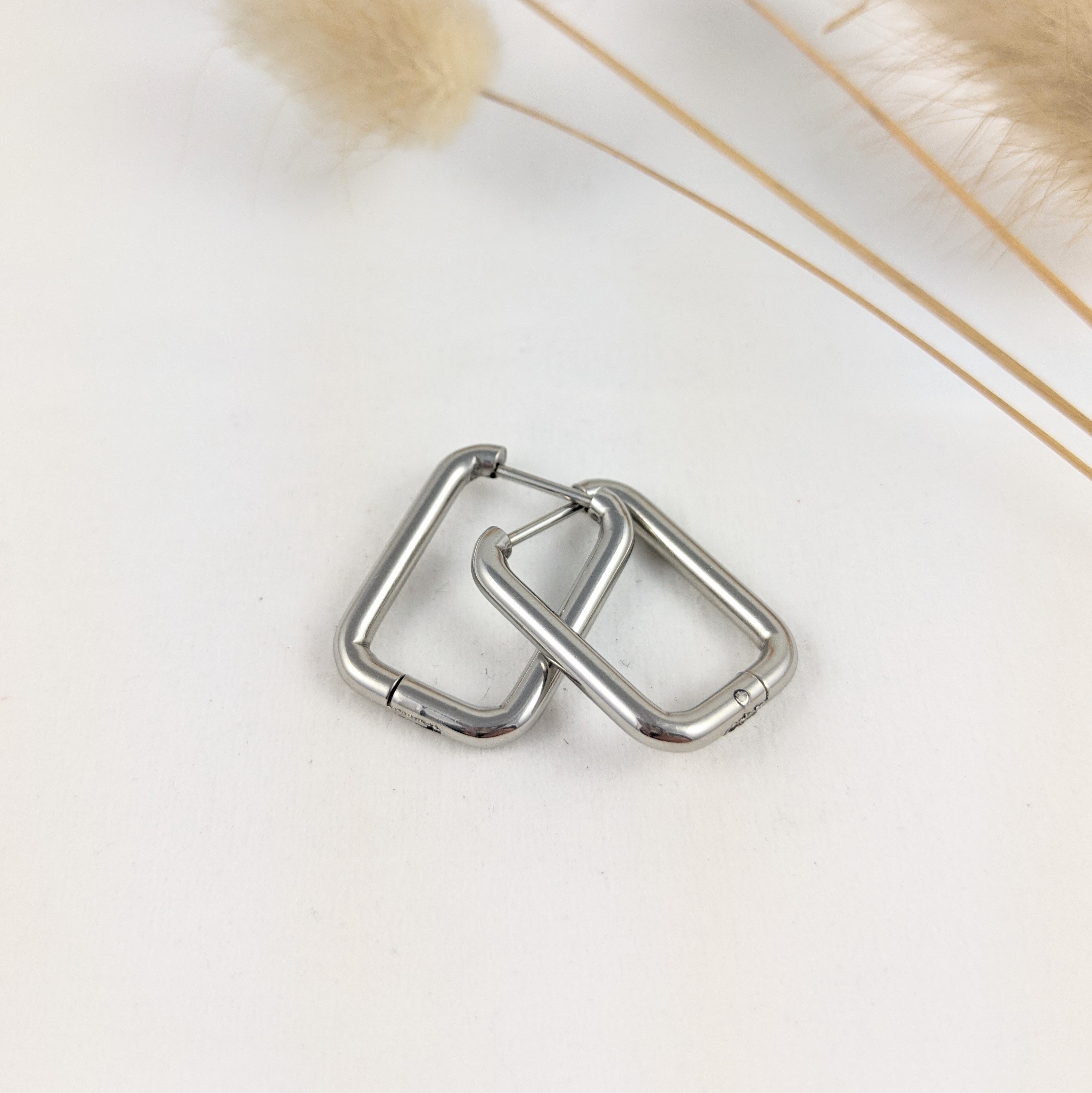 GEOMÉ Edge silver