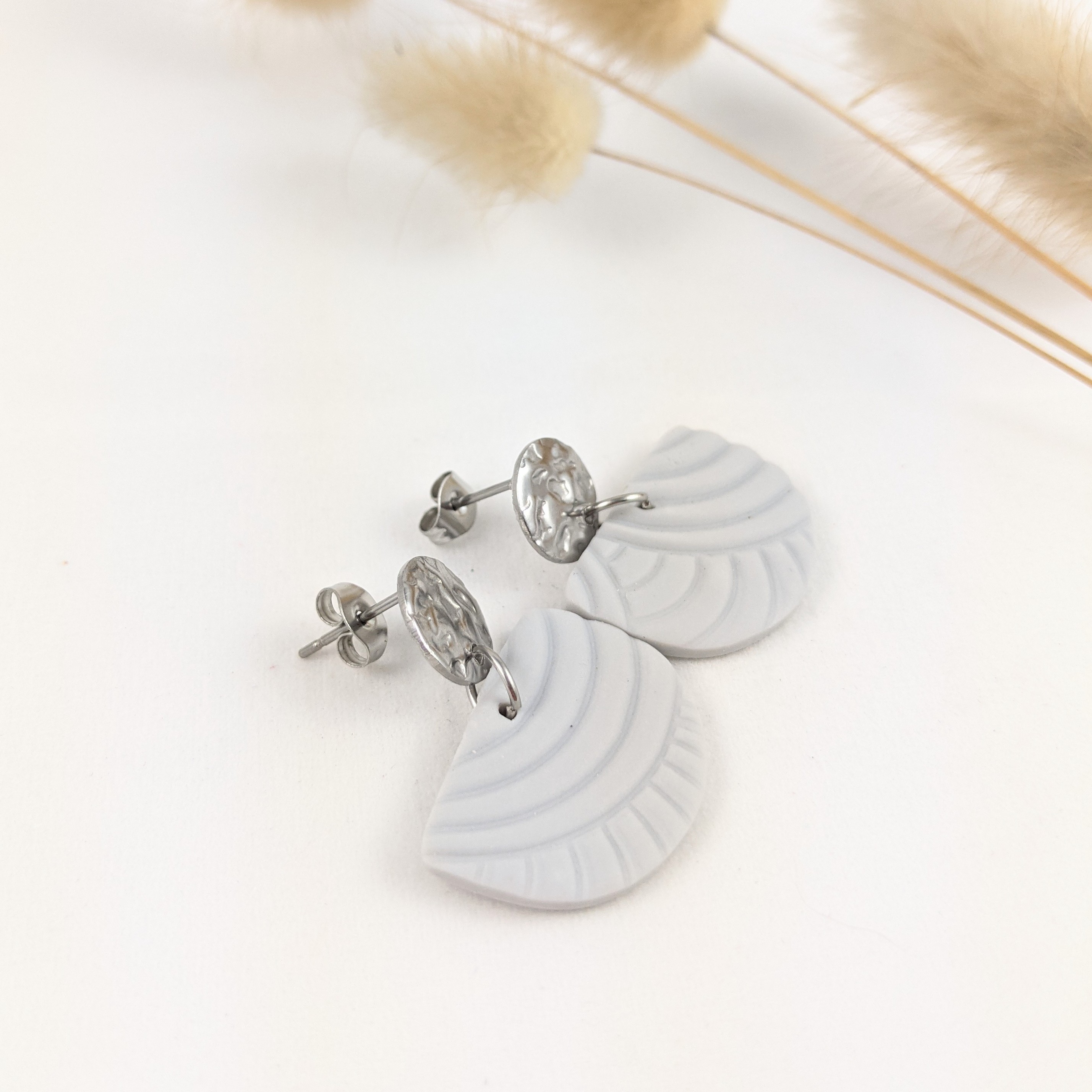 Polymer Clay "wave" grey silver