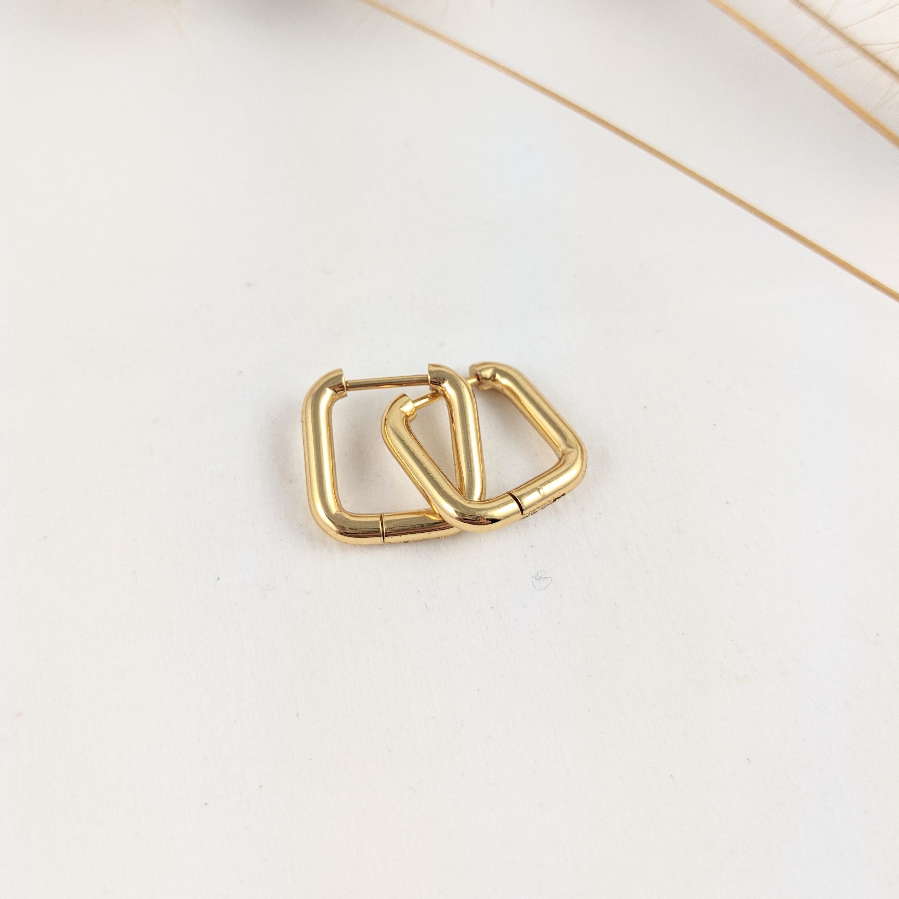 GEOMÉ Square gold