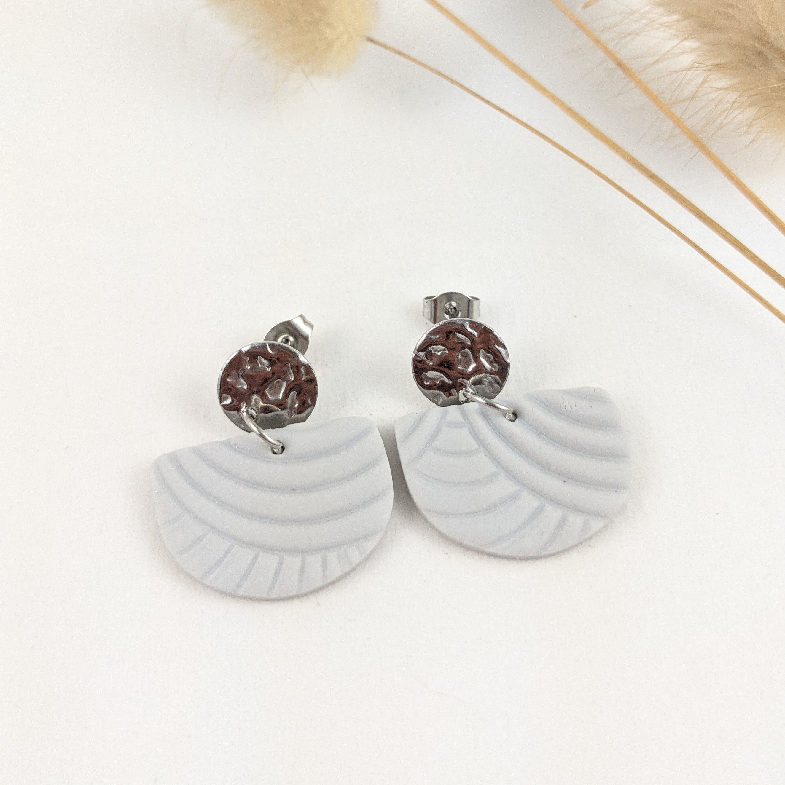 Polymer Clay "wave" grey silver