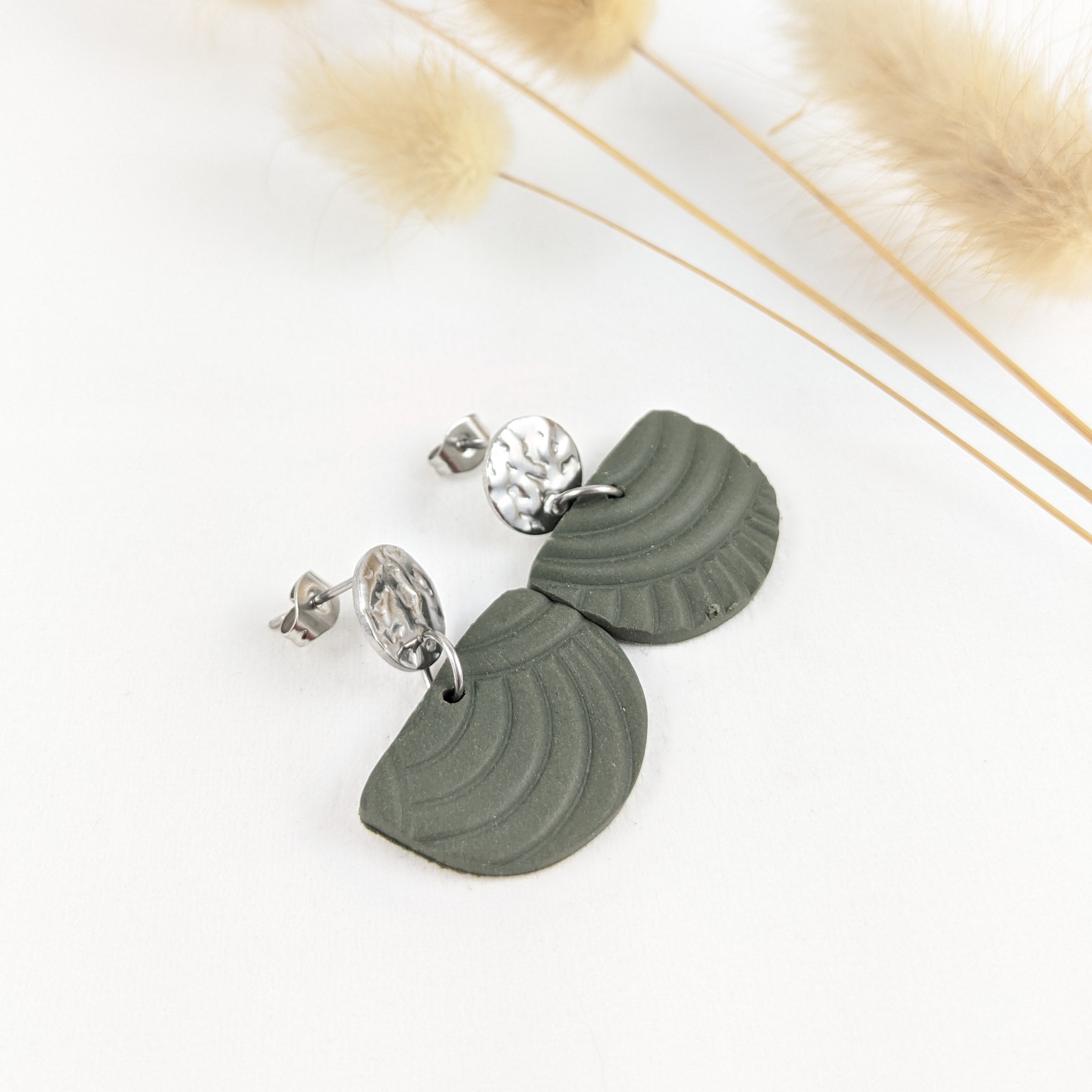 Polymer Clay "wave" green silver 